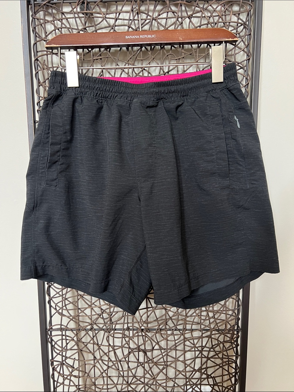 Birddogs Gym Shorts Boom for your Broomstick Heathered black hot pink lined M